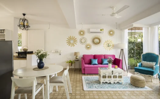 1 BHK Apartment with Private Garden in Parra | Vianaar El Raso